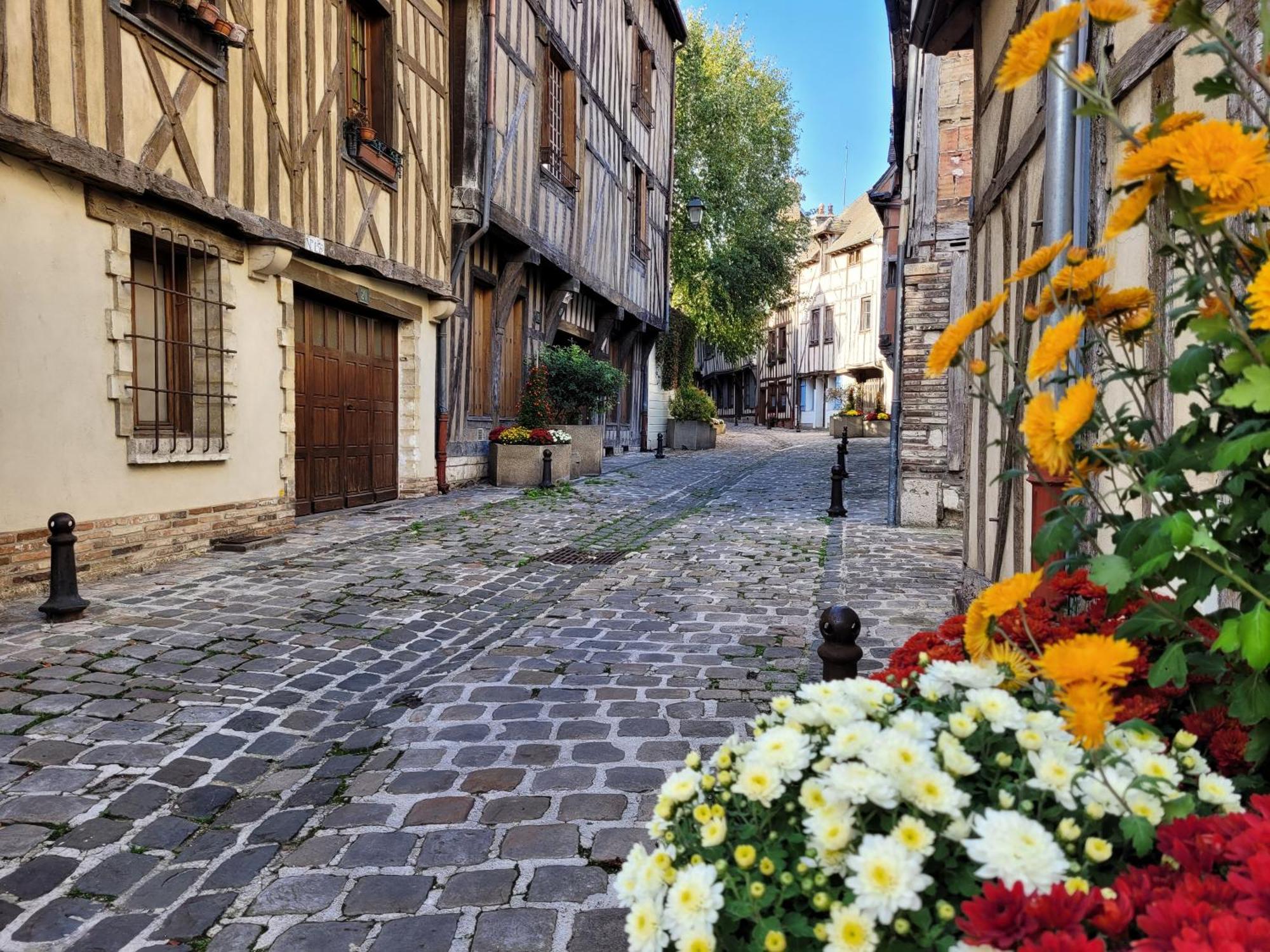 Le Petit Bouchon De Troyes Classe 3 Etoiles Exteriér fotografie